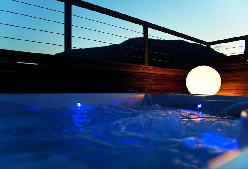 Люкс с гидромассажем, Boutique Hotel Imperialart