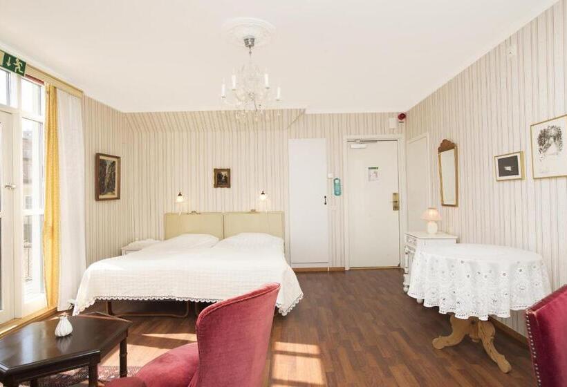 اتاق استاندارد سه تخته با بالکن, L Breda Blick