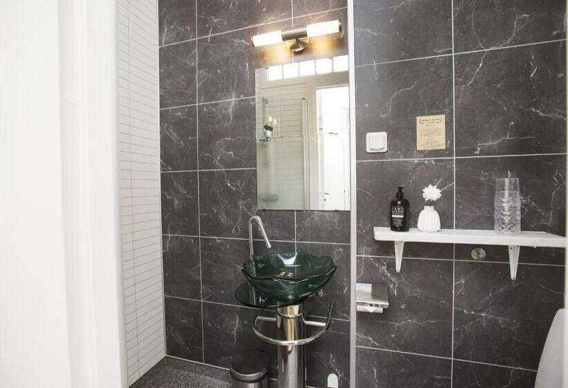 اتاق استاندارد سه تخته با بالکن, L Breda Blick