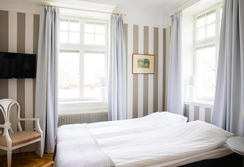 سوییت لوکس, L Breda Blick