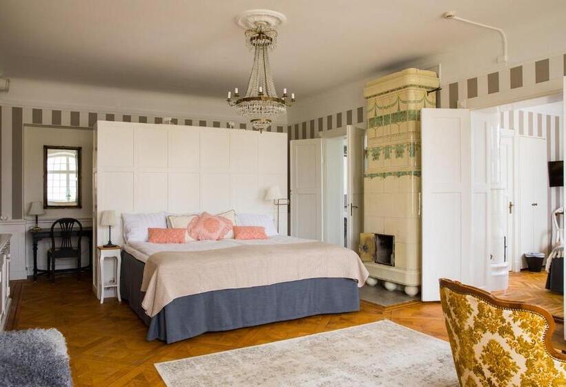 سوییت لوکس, L Breda Blick