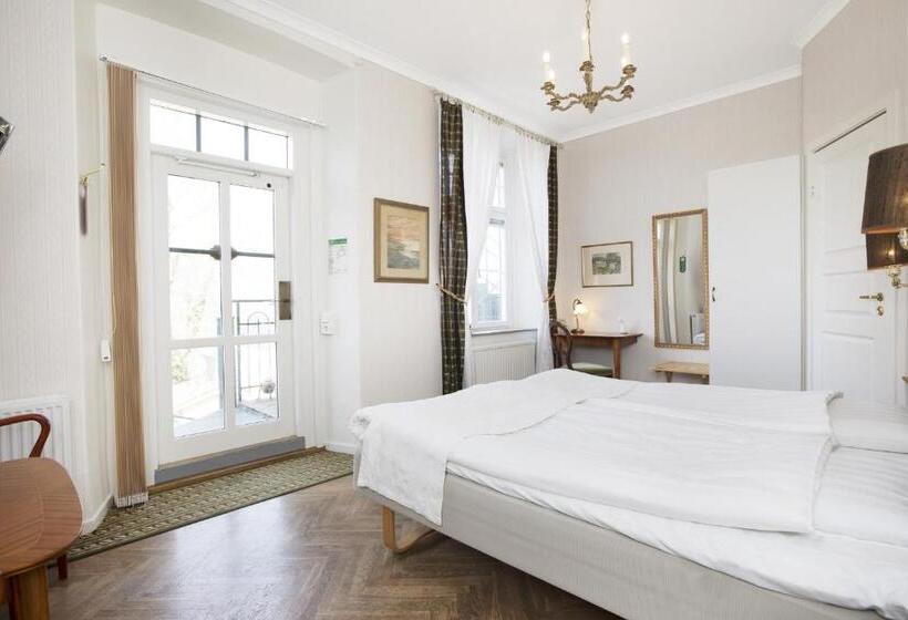 اتاق استاندارد با بالکن, L Breda Blick