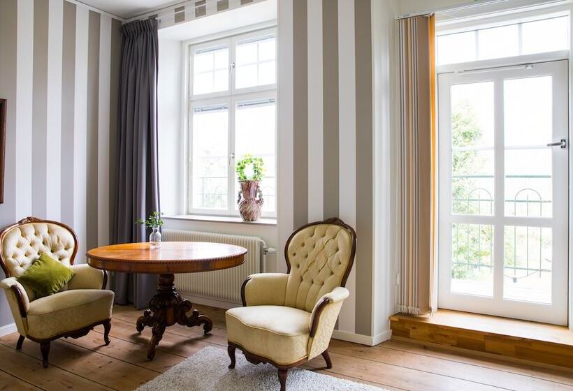 اتاق استاندارد با بالکن, L Breda Blick