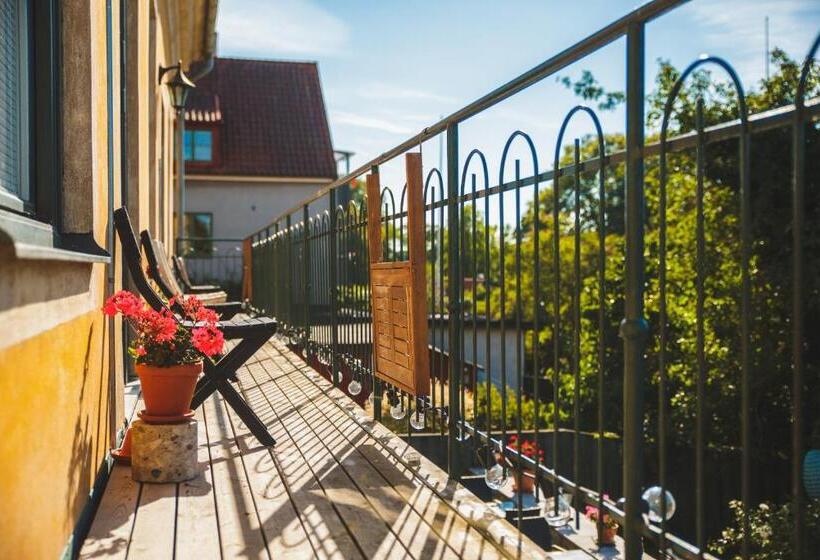 اتاق استاندارد با بالکن, L Breda Blick