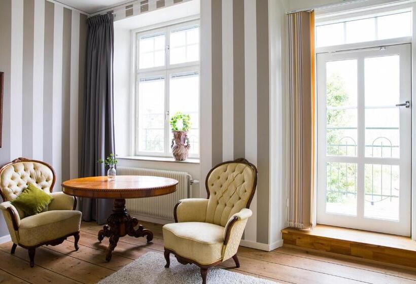 اتاق استاندارد با بالکن, L Breda Blick