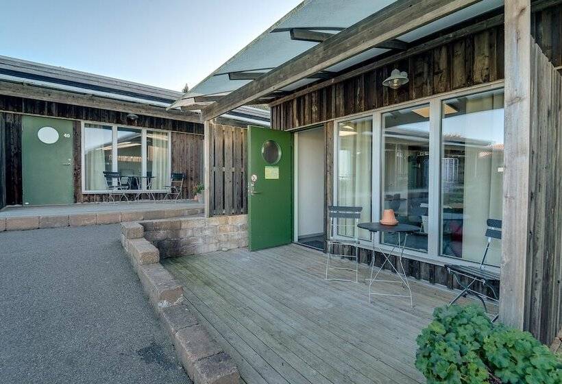 غرفة قياسية, L Och Restaurang Hovs Hallar