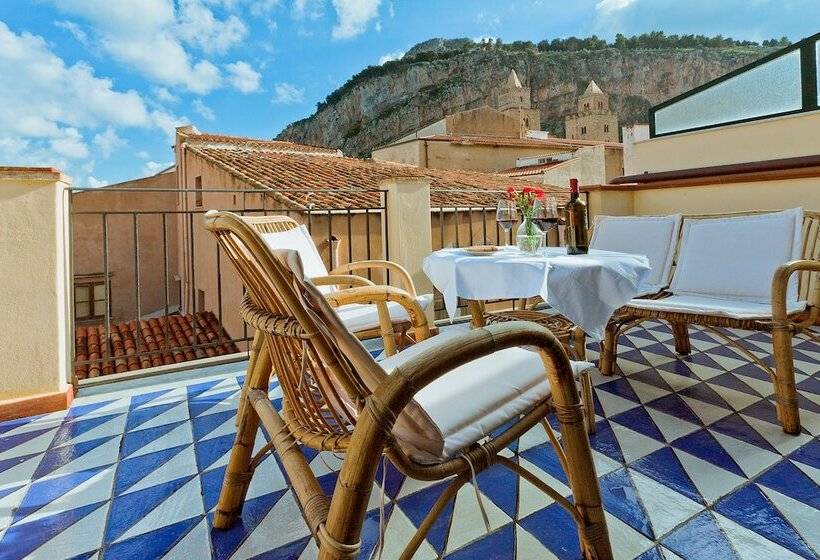 주니어 스위트 도시 전망, La Plumeria