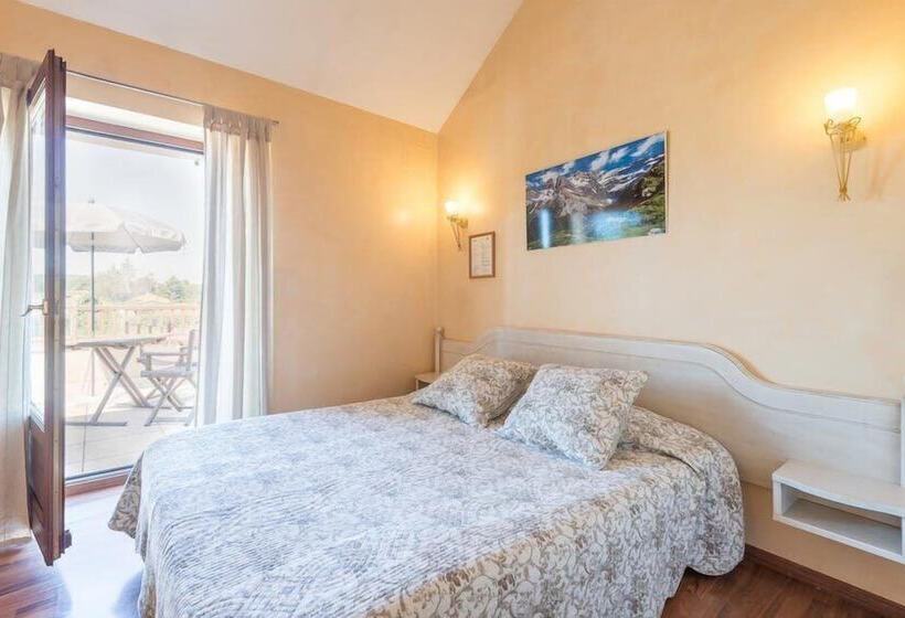 חדר סטנדרט, Logis Hôtel Les 3b