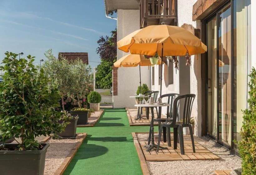 Номер Дюплекс, Logis Hôtel Les 3b