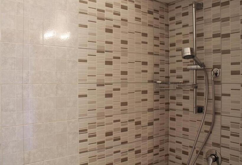 غرفة قياسية, Mediterraneo