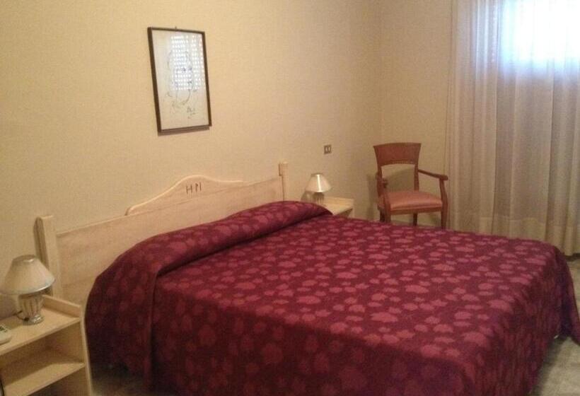 غرفة قياسية, Mediterraneo