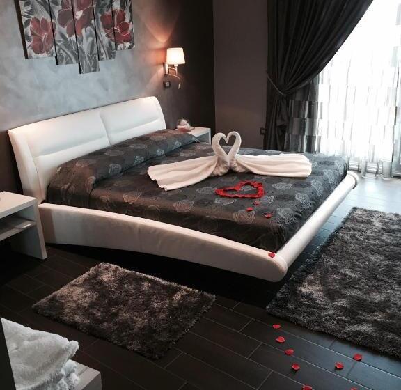 غرفة سوبيريور مطلّة علي البحر مزودة بشُرفة, Mediterraneo