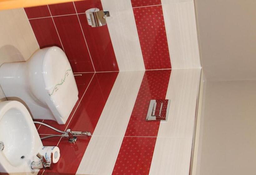 غرفة قياسية مطلّة علي البحر, Mediterraneo