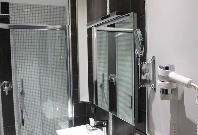 غرفة قياسية, Mediterraneo