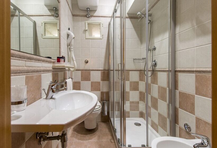 4인용 스탠다드 룸, Miramare