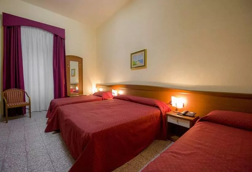 اتاق استاندارد چهار تخته, Miramare