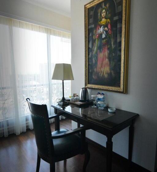 Quarto standard, Monec