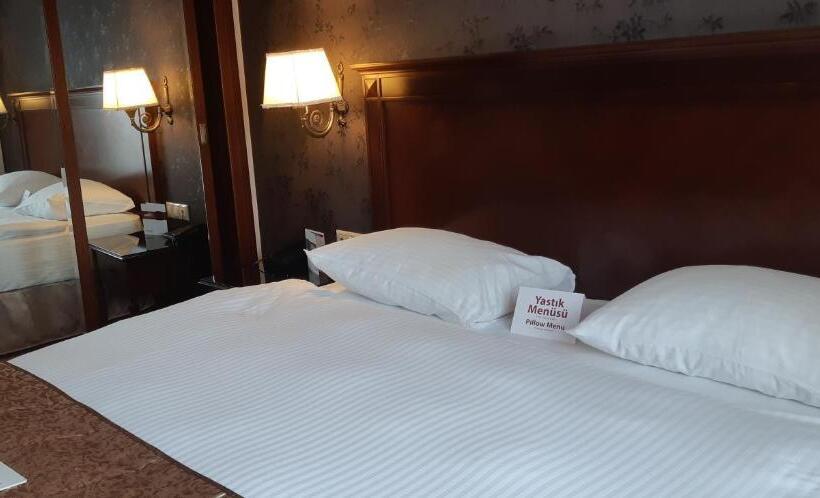 Quarto standard, Monec