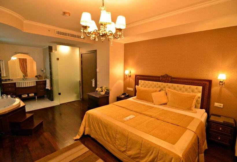 Quarto deluxe, Monec