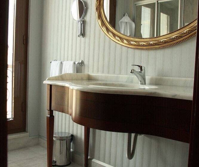 Quarto standard, Monec