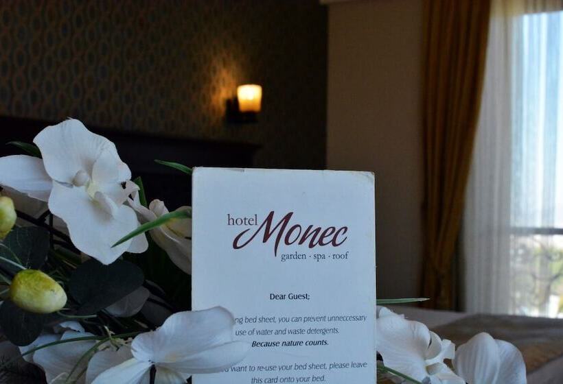 Quarto standard, Monec