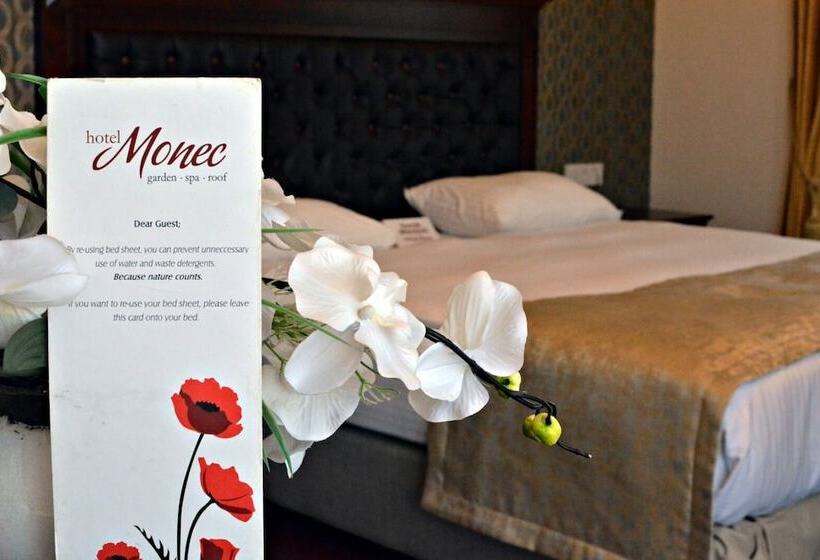 Quarto standard, Monec