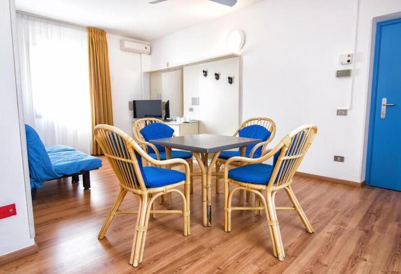 家庭间, Hi Hotels Riva