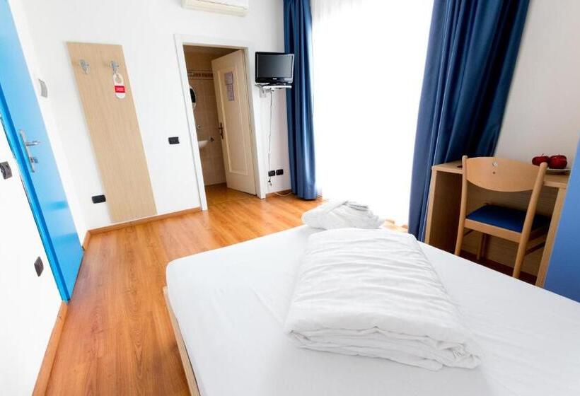 발코니 스탠다드 싱글 룸, Hi Hotels Riva