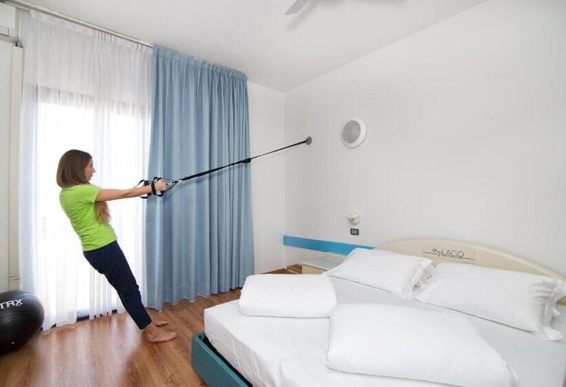 标准间带阳台, Hi Hotels Riva