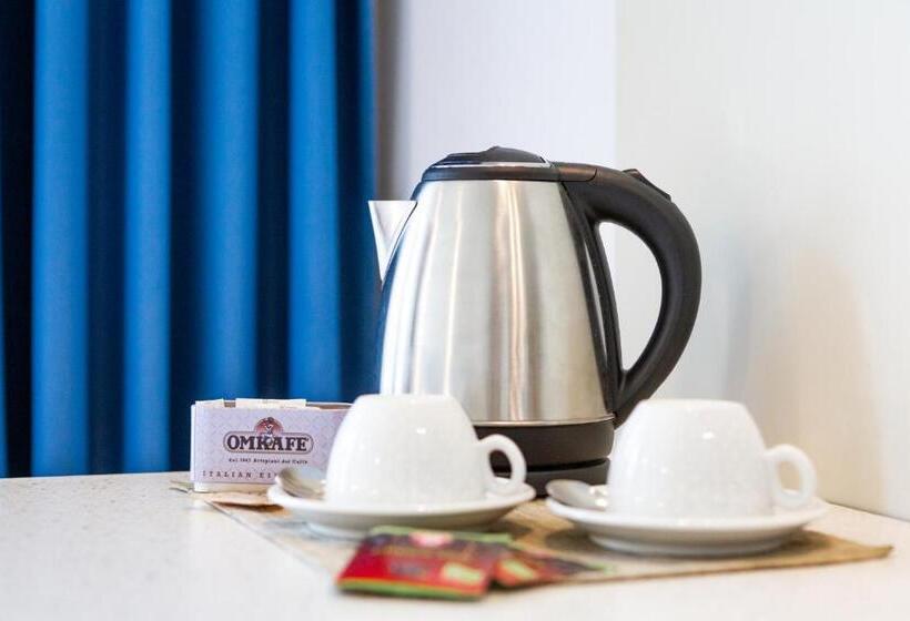 带露台的高档房间, Hi Hotels Riva