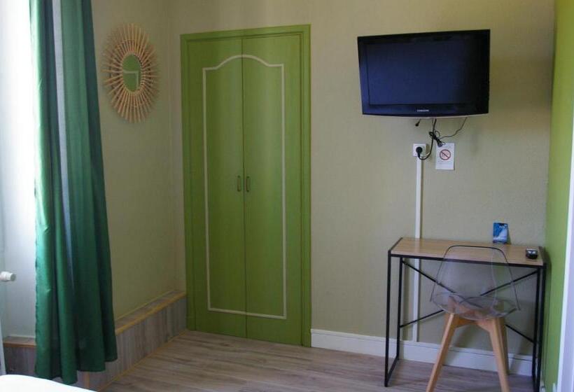 غرفة قياسية ذات طابع خاص, Queen Serenity