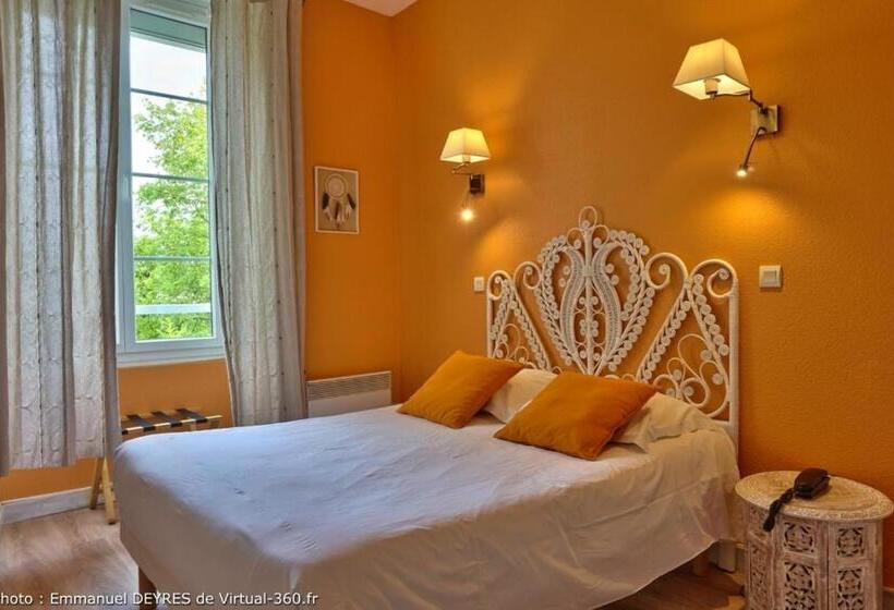 غرفة قياسية ذات طابع خاص, Queen Serenity