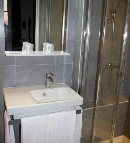 غرفة قياسية رباعية مطلة على الحديقة, Queen Serenity