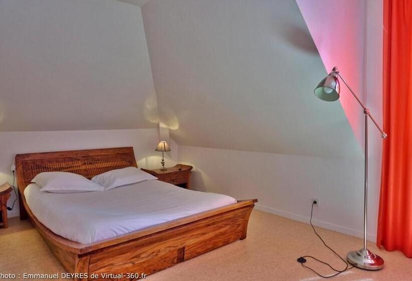 شقة غرفتين, Queen Serenity