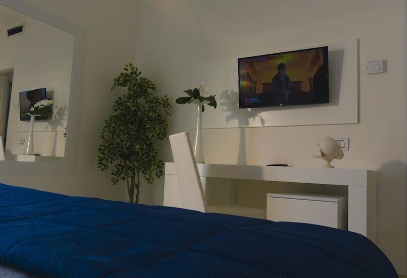 חדר סטנדרט, Scialara