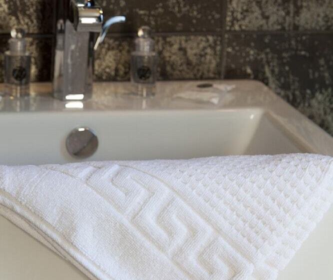 غرفة كلاسيكية, Urban Style Les Fleurines