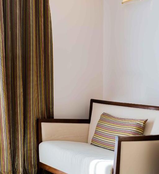 سوییت جونیور, Kora Park Resort