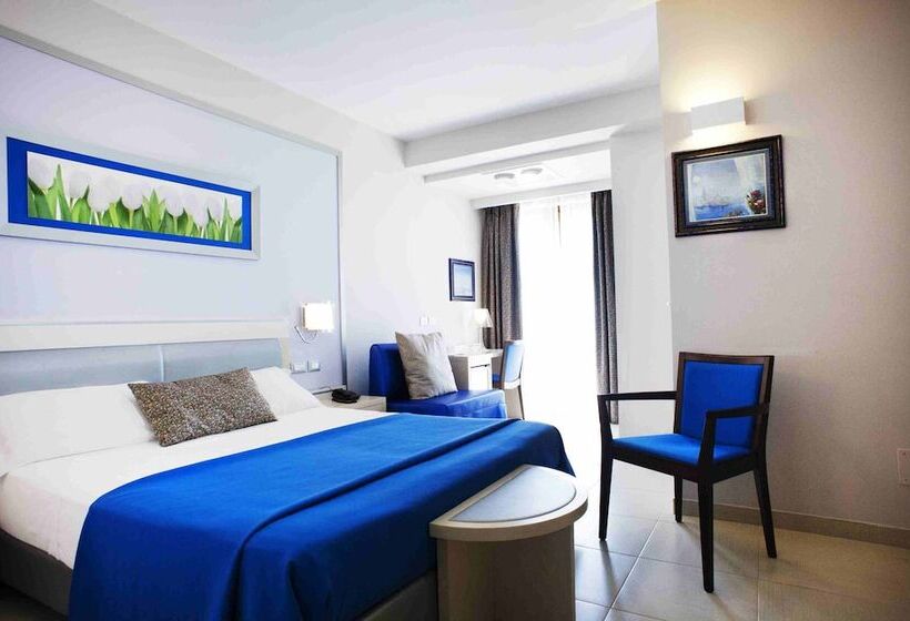 اتاق سوپریور با چشم‌انداز دریا, Kora Park Resort