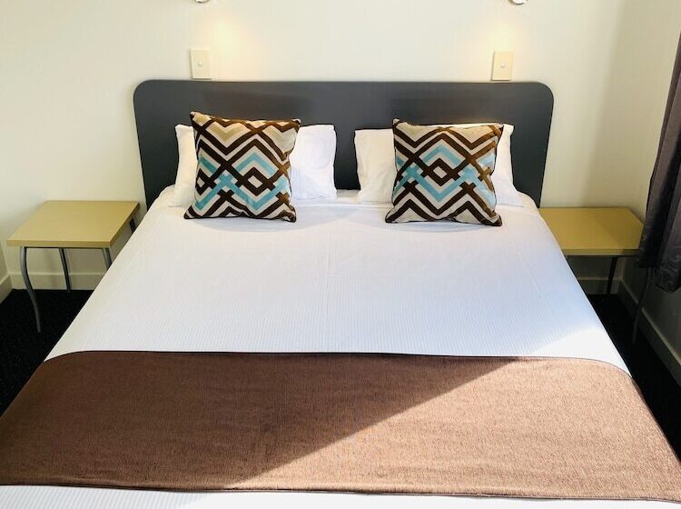 Апартаменты 1 Спальня, 298 Westside Motor Lodge