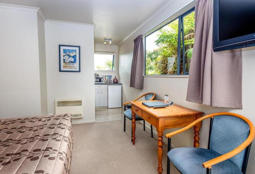 إستوديو قياسى سرير كينج, The Terrace