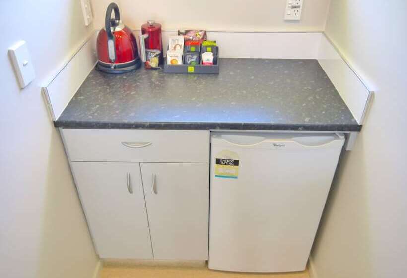 إستوديو قياسى سرير كينج, The Terrace