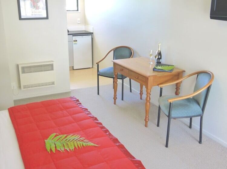 إستوديو قياسى سرير كينج, The Terrace