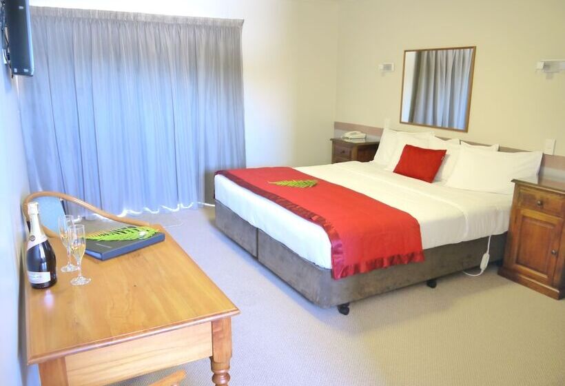 إستوديو قياسى سرير كينج, The Terrace