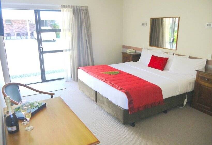 إستوديو قياسى سرير كينج, The Terrace