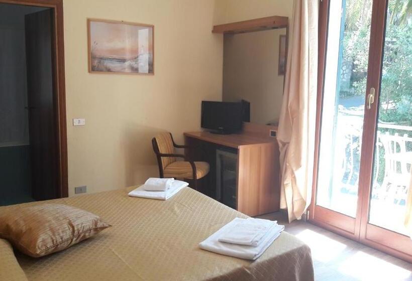 Номер Стандарт, Residence Moneglia