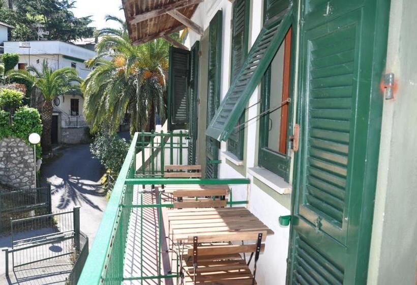 إستوديو قياسى, Residence Moneglia