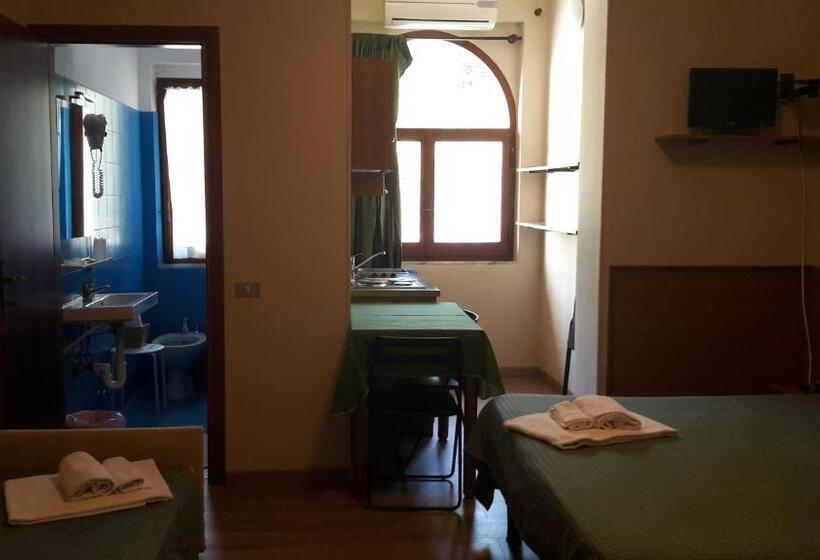 إستوديو قياسى, Residence Moneglia