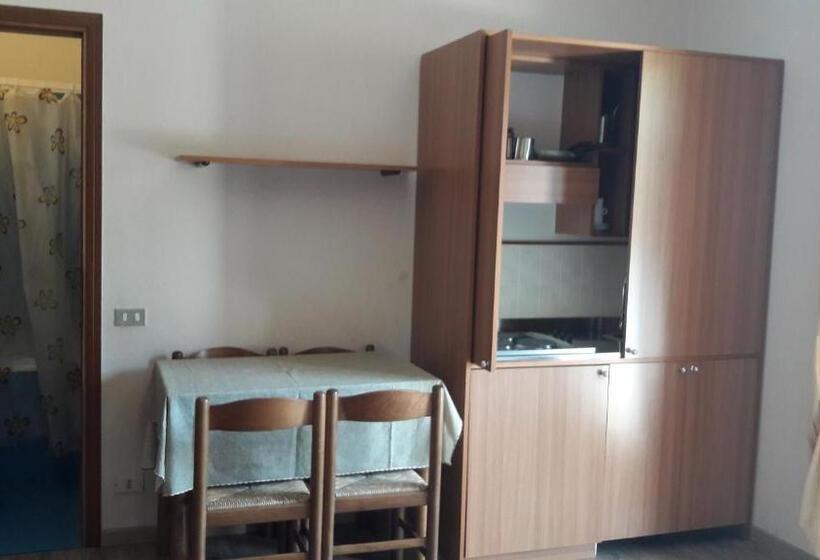 شقة غرفة واحدة, Residence Moneglia