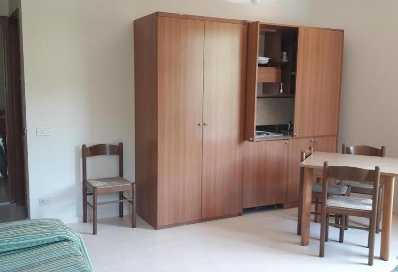 شقة غرفة واحدة, Residence Moneglia