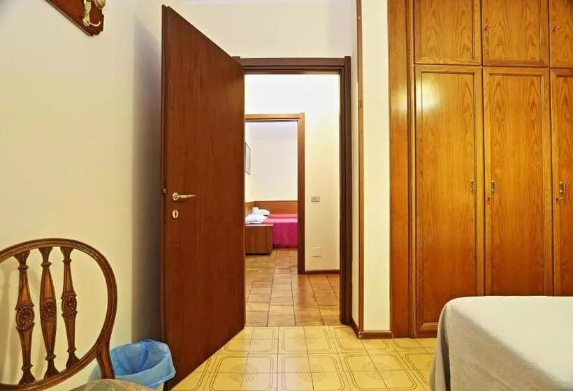 اتاق استاندارد سه نفره, Residence Sogno